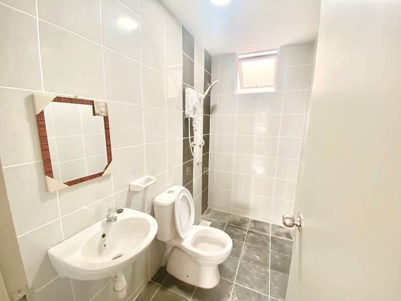 Flat for Rent at Idaman Cahaya 2 - Baxter Lim - Bathroom - PropertyGuru.com.my