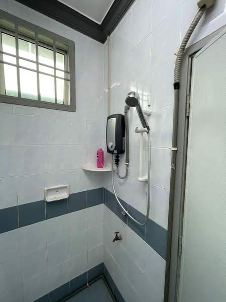 Rumah Teres 2 Tingkat untuk Disewa di Taman Seri Orkid (Skudai) - Merry Chua - Bathroom - PropertyGuru.com.my