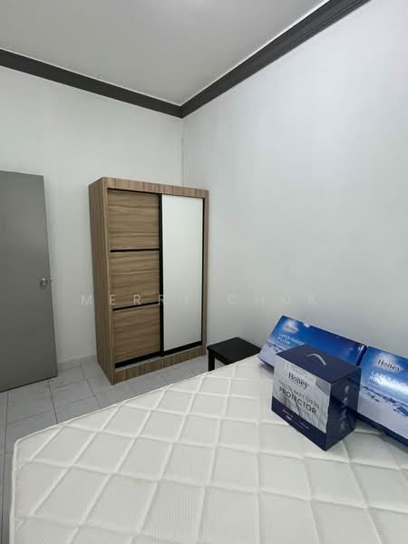 Rumah Teres 2 Tingkat untuk Disewa di Taman Seri Orkid (Skudai) - Merry Chua - Bedroom - PropertyGuru.com.my