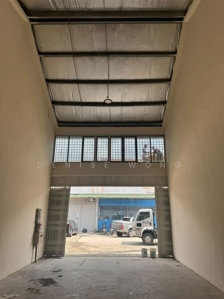 Gudang untuk Disewa di Bandar Sri Damansara (Selangor) - Denise Wong - Entrance - PropertyGuru.com.my