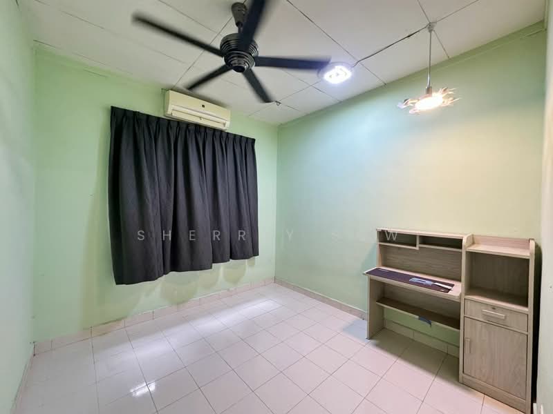 1-storey Terraced House for Sale in Bandar Uda Utama (Johor Bahru) - Sherrly Sow - Study - PropertyGuru.com.my