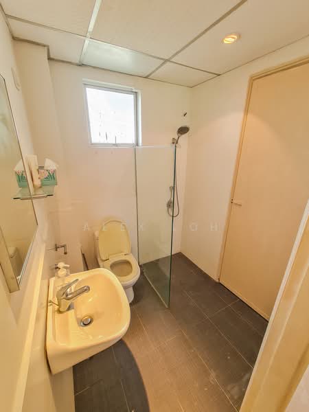 Kondominium untuk Dijual di Menara Polo - Alex Loh - Bathroom - PropertyGuru.com.my