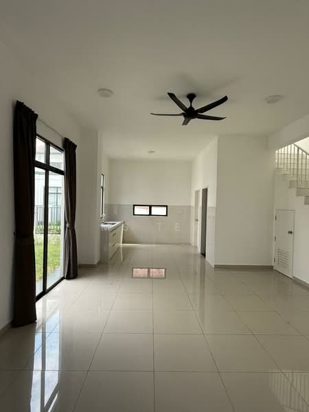 Rumah Teres 2 Tingkat untuk Disewa di Eco Grandeur (Puncak Alam) - Ms Teh - Living Room - PropertyGuru.com.my