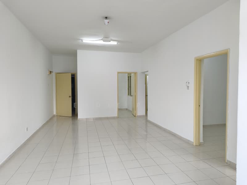 Apartment for Rent at Pangsapuri Lagoon Perdana - Eadie Paw - Interior - PropertyGuru.com.my