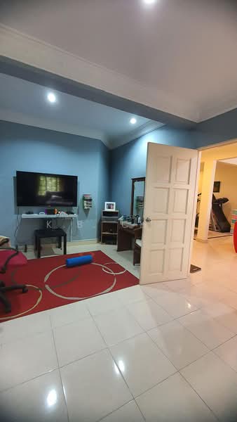 Rumah Teres 2-Tingkat untuk Dijual di Usj 16 (Subang Jaya) - K.B. Chan - Living Room - PropertyGuru.com.my