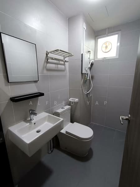 Servis Apartment untuk Disewa di TRELLIS RESIDENCES - Alfred Yap - Bathroom - PropertyGuru.com.my