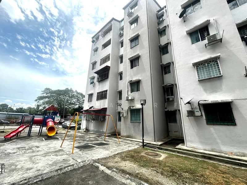 Pangsapuri untuk Dijual di Sri Ros Apartment - Masnizah Arifin - Exterior - PropertyGuru.com.my