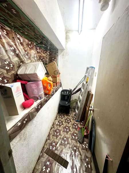 Pangsapuri untuk Dijual di Sri Ros Apartment - Masnizah Arifin - Balcony - PropertyGuru.com.my