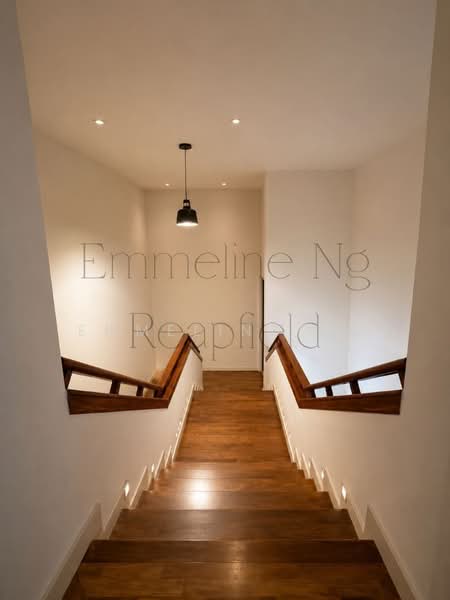 Rumah Berkembar untuk Dijual di Damansara Heights (Kuala Lumpur) - Emmeline Ng - Corridor - PropertyGuru.com.my