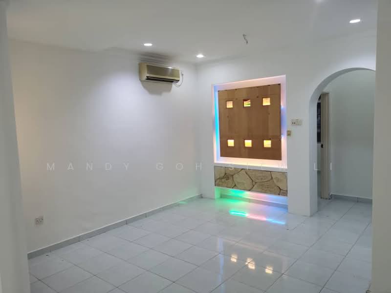Rumah Teres 2.5 Tingkat untuk Disewa di Taman Pulai Utama (Skudai) - Mandy Goh Siew Li - Living Room - PropertyGuru.com.my