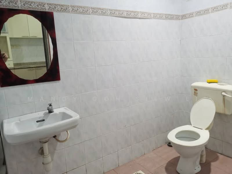Rumah Teres 2.5 Tingkat untuk Disewa di Taman Pulai Utama (Skudai) - Mandy Goh Siew Li - Bathroom - PropertyGuru.com.my