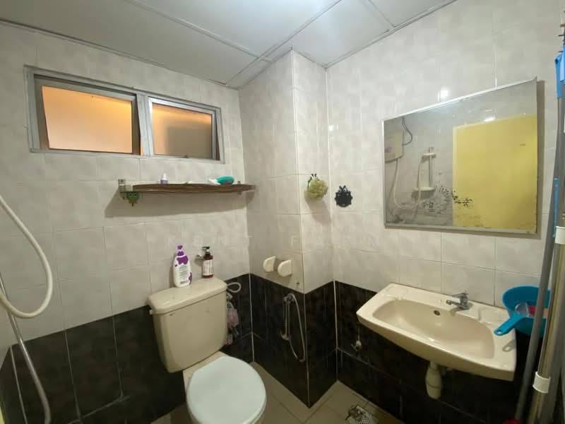 Kondominium untuk Dijual di Cheras Heights - KEN FARM - Bathroom - PropertyGuru.com.my