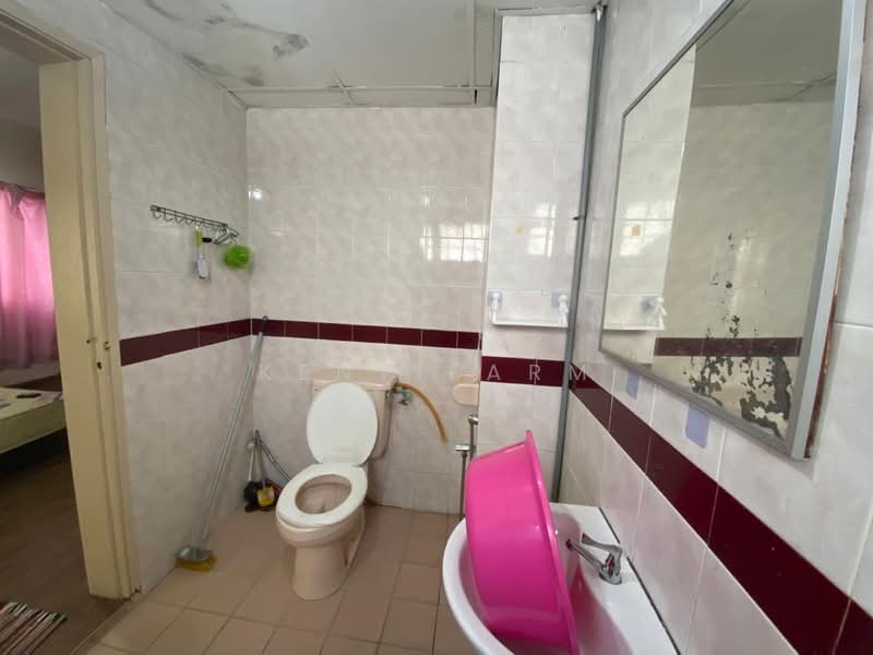 Kondominium untuk Dijual di Cheras Heights - KEN FARM - Bathroom - PropertyGuru.com.my