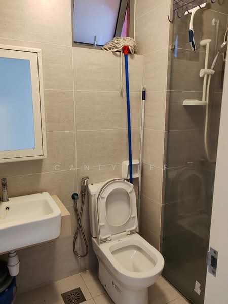 Servis Apartment untuk Disewa di Gravit8, Klang - Canly Tee - Bathroom - PropertyGuru.com.my