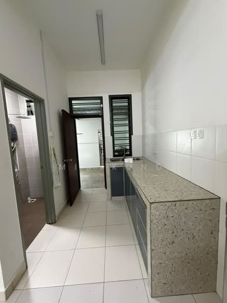 Rumah Teres 2 Tingkat untuk Disewa di Johor Bahru (Johor) - Min Kong - Kitchen - PropertyGuru.com.my