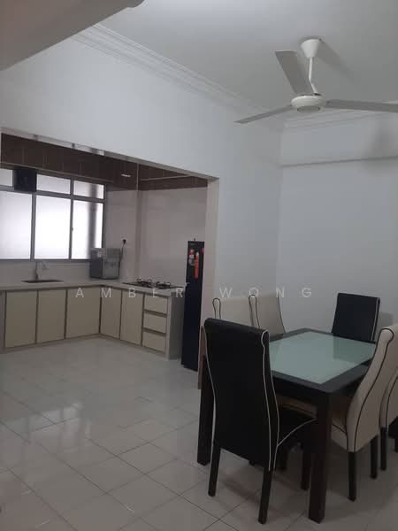 Kondominium untuk Disewa di Putra Place Condominium - Amber Wong - Kitchen - PropertyGuru.com.my
