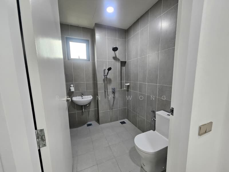 Kondominium untuk Disewa di Scots Pavilion - Rainny Wong - Bathroom - PropertyGuru.com.my