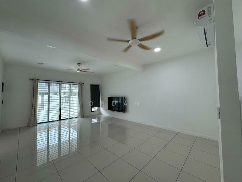 Rumah Teres untuk Disewa di Bandar Dato Onn (Tebrau) - Jordan . - PropertyGuru.com.my