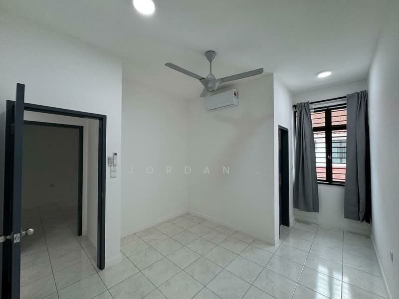Rumah Teres untuk Disewa di Bandar Dato Onn (Tebrau) - Jordan . - PropertyGuru.com.my