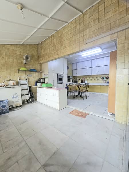 Semi-Detached House for Sale in Seksyen 17 (Petaling Jaya) - Andrew Tan - Kitchen - PropertyGuru.com.my