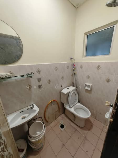 2-storey Terraced House for Rent in Taman Kajang Utama (Kajang) - Mac Chong - Bathroom - PropertyGuru.com.my