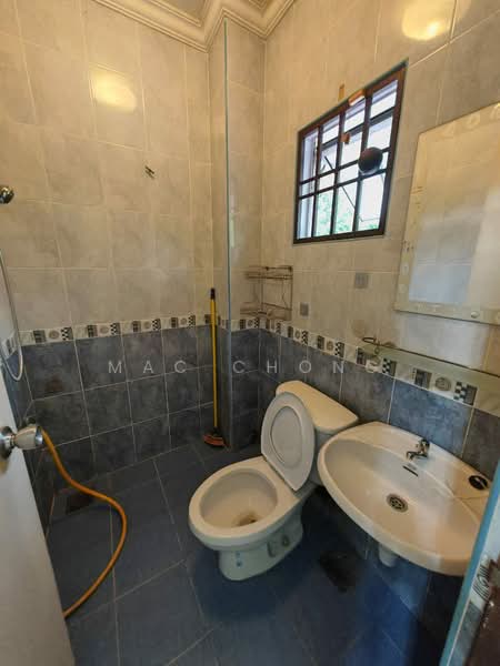 2-storey Terraced House for Rent in Taman Kajang Utama (Kajang) - Mac Chong - Bathroom - PropertyGuru.com.my