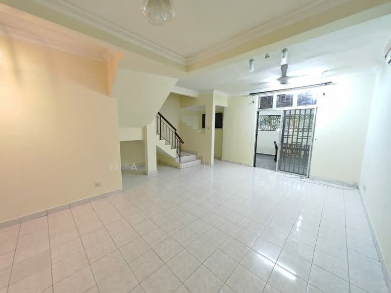 2-storey Terraced House for Rent in Taman Kajang Utama (Kajang) - Mac Chong - Living Room - PropertyGuru.com.my