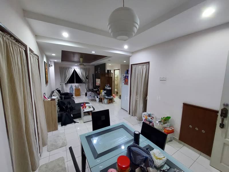 Apartment for Sale at Sri Impian Apartment - Tony Cheah - Living Room - PropertyGuru.com.my