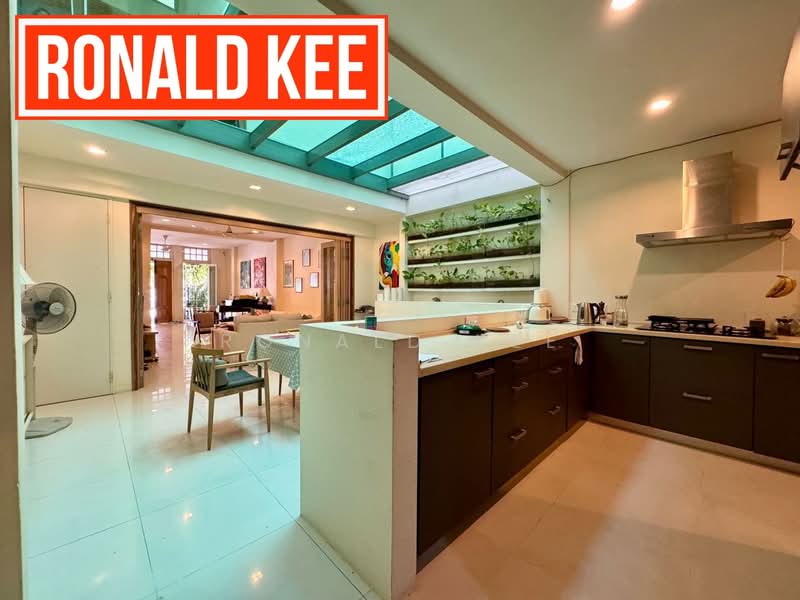 Terraced House for Sale in Pulau Tikus (George Town) - Ronald Kee - Kitchen - PropertyGuru.com.my