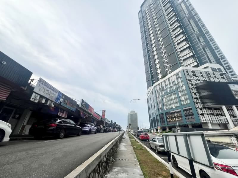 Semi-Detached House for Sale in Taman Century (Johor Bahru) - Yik Tat - PropertyGuru.com.my
