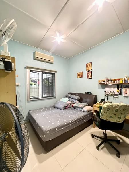 Semi-Detached House for Sale in Taman Century (Johor Bahru) - Yik Tat - PropertyGuru.com.my