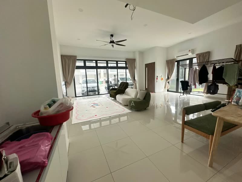 Semi-Detached House for Rent in Iskandar Puteri (Nusajaya) (Johor) - Jessica Ma - Living Room - PropertyGuru.com.my
