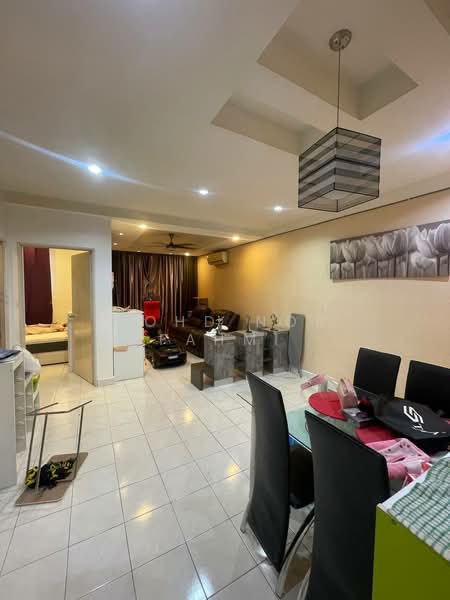 Rumah Bandar untuk Dijual di Batu 9 (Cheras) - Mohd Nor Fahmi - Living Room - PropertyGuru.com.my
