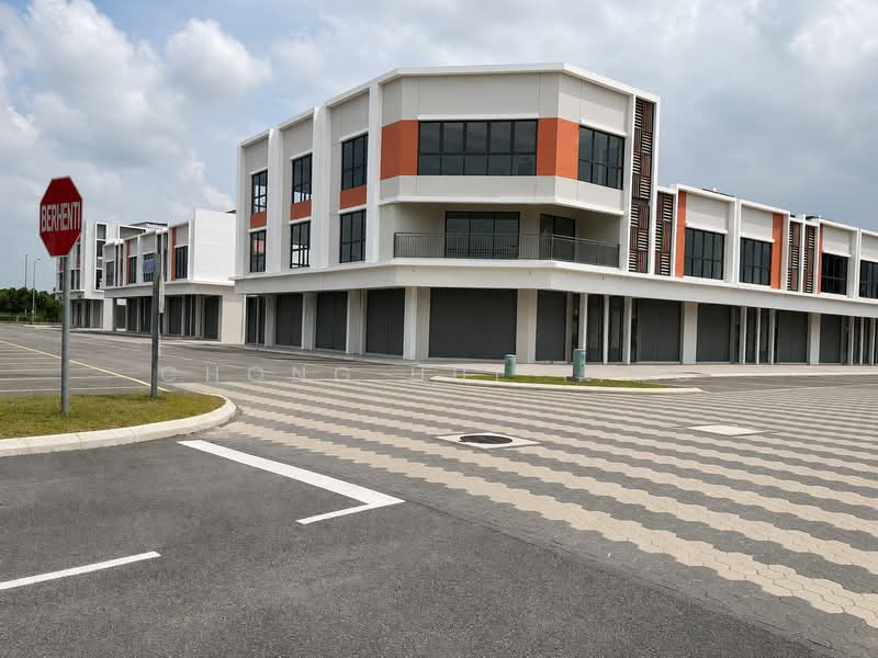 Shop for Rent in Bandar Rimbayu (Telok Panglima Garang) - Chong Hui Ying - Exterior - PropertyGuru.com.my