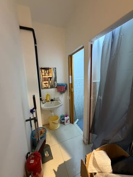 Shop for Rent in Butterworth (Penang) - Jessen Tan - Bathroom - PropertyGuru.com.my