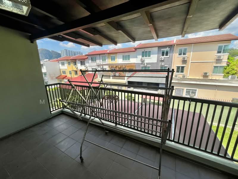 Rumah Berkembar untuk Dijual di Taman Indah Gemilang 1 (Batu Caves) - Masnizah Arifin - Balcony - PropertyGuru.com.my