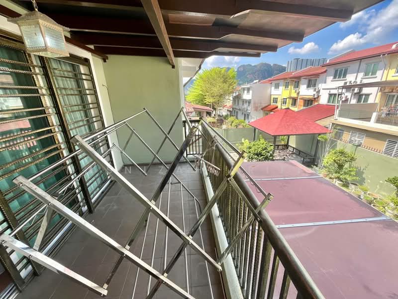 Rumah Berkembar untuk Dijual di Taman Indah Gemilang 1 (Batu Caves) - Masnizah Arifin - Balcony - PropertyGuru.com.my