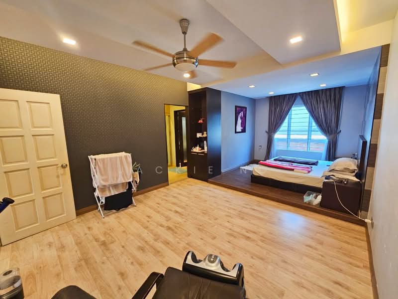 3-storey Terraced House for Sale in Taman Bukit Segar Jaya 1 (Cheras) - Jackie Ng - Bedroom - PropertyGuru.com.my