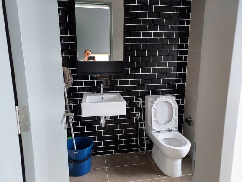 Kediaman Servis untuk Disewa di Union Suites - Poey Wong - Bathroom - PropertyGuru.com.my