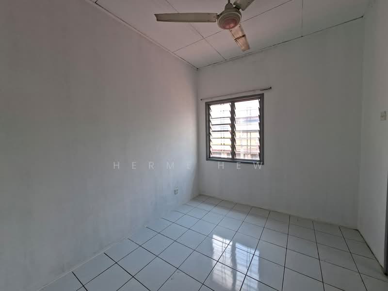 Rumah Teres 2-Tingkat untuk Dijual di Taman Impian Indah (Sungai Buloh) - Herme Hew - PropertyGuru.com.my