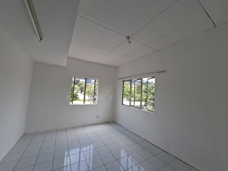 Rumah Teres 2-Tingkat untuk Dijual di Taman Impian Indah (Sungai Buloh) - Herme Hew - PropertyGuru.com.my