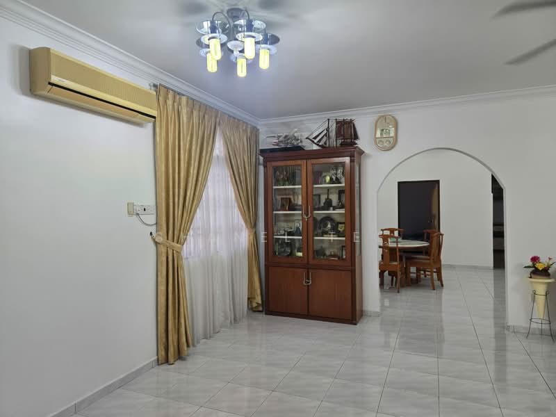 Bungalow for Sale in Taman Sri Kluang (Kluang) - Shanel Tee - Living Room - PropertyGuru.com.my
