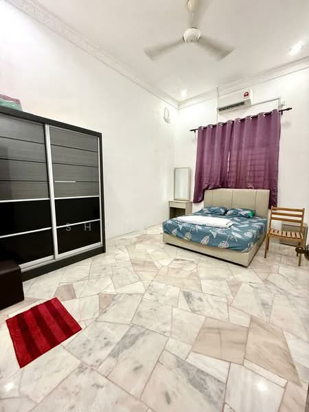 1-storey Terraced House for Rent in Kluang (Johor) - Shanel Tee - Bedroom - PropertyGuru.com.my