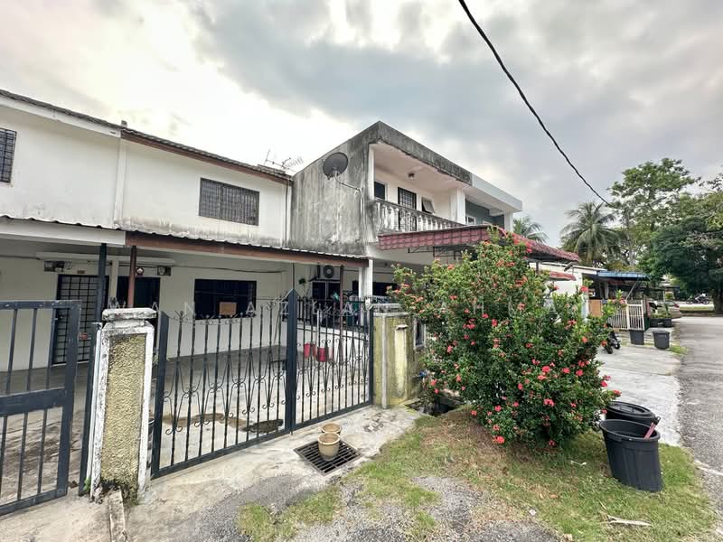 2-storey Terraced House for Sale in Taman Melur (Ampang) - Wan Azlan Ahmad - PropertyGuru.com.my