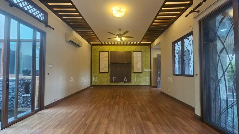 Rumah Teres 2 Tingkat untuk Disewa di Bukit Jelutong (Shah Alam) - Zann Fauzan - Living Room - PropertyGuru.com.my