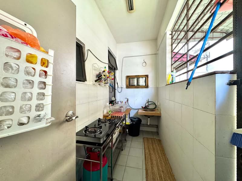 2.5-storey Terraced House for Sale in Bandar Nusaputra (Puchong) - Amzar Faiz - PropertyGuru.com.my