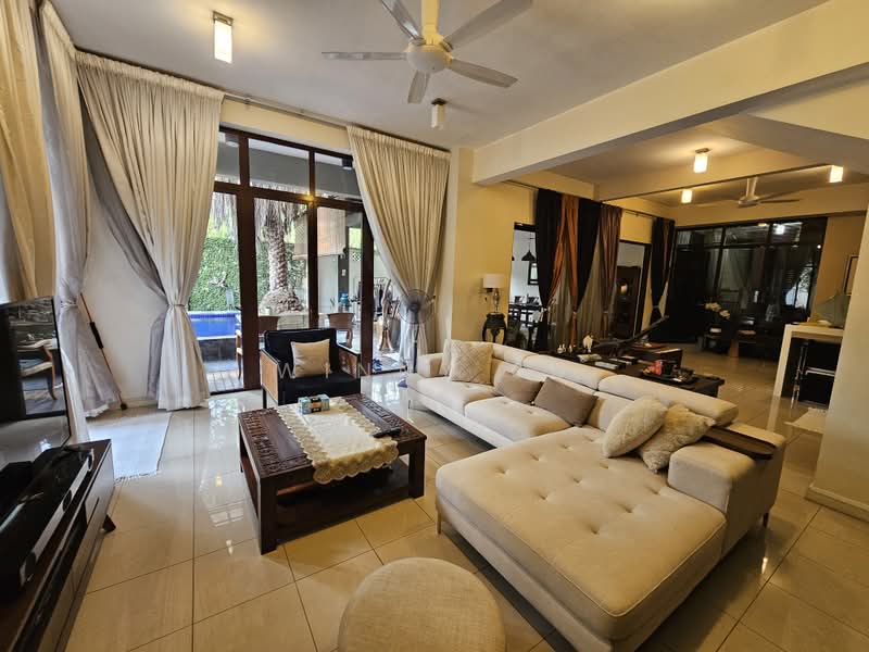 2-storey Terraced House for Sale in Bukit Jelutong (Shah Alam) - Winny Su - Living Room - PropertyGuru.com.my
