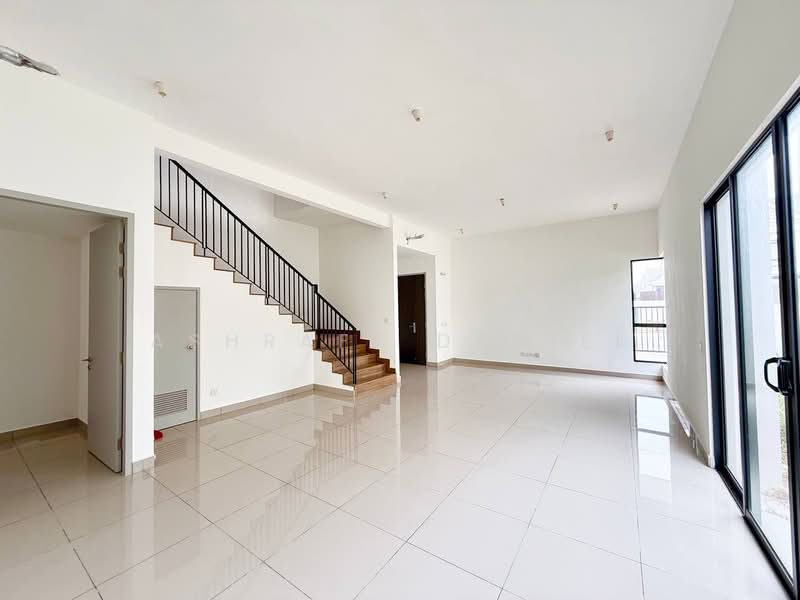 Semi-Detached House for Sale in Cyber 10 (Cyberjaya) - Ashraff Daniel - Living Room - PropertyGuru.com.my
