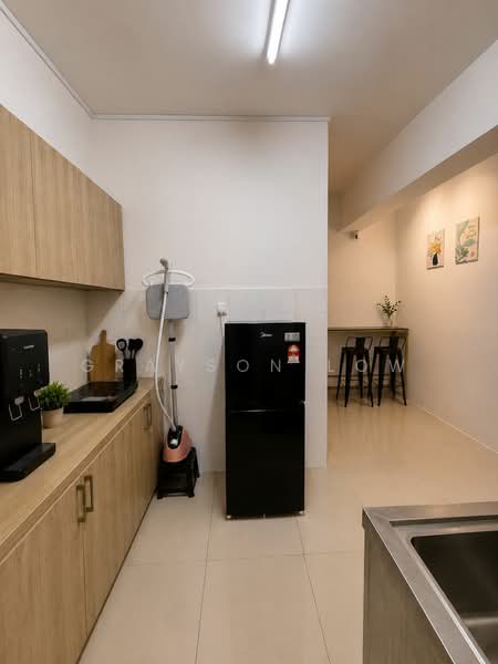 Condominium for Rent at The Zest @ Kinrara 9 - Grayson Low - Kitchen - PropertyGuru.com.my