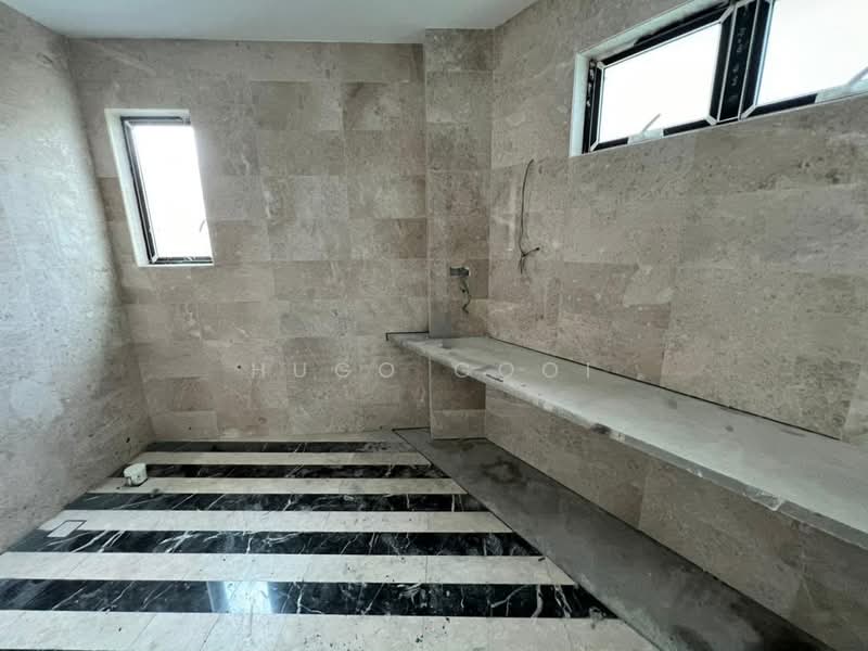 Bungalow House for Sale in Damansara Heights (Kuala Lumpur) - Hugo Gooi - Bathroom - PropertyGuru.com.my